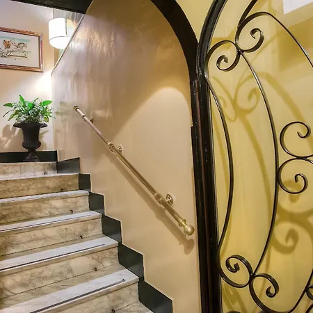 丰塔纳酒店 酒店