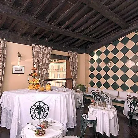 Fontana 3* Ρώμη